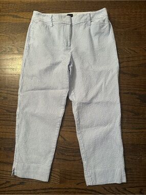 Talbots Blue & White Seersucker Cropped Pants